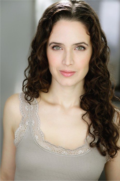 VivianaLeo_headshot