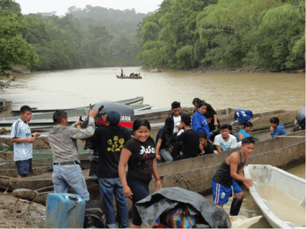 Canoas Sarayaku