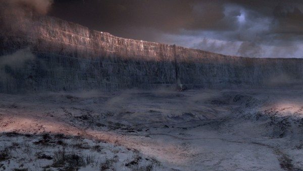 The 300-mile-long, 700-feet-tall wall from Game of Thrones (ArticXiongmao)