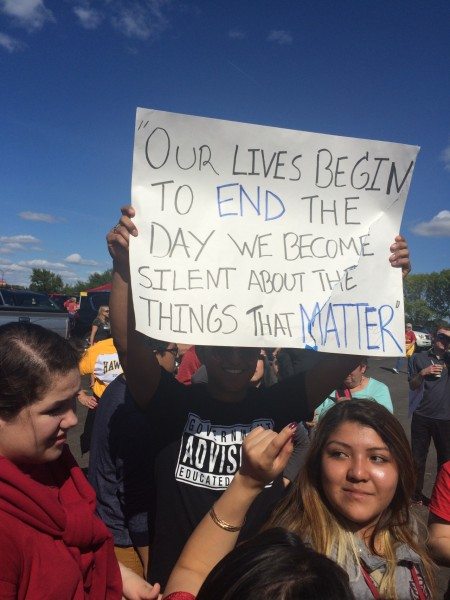 Protesters at a Trump rally at Iowa State University, September 12, 2015 (hellomissjoi/Tumblr)