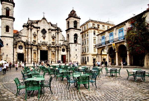 A cathedral in Havana, Cuba (Artur Staszewski/Flickr)