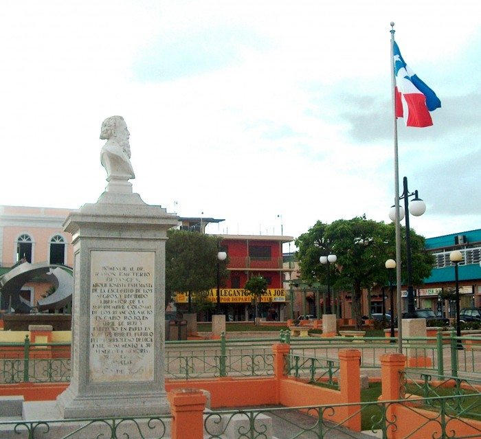 The tomb of Ramón Emeterio Betances in Cabo Rojo, Puerto Rico with the flag of Lares