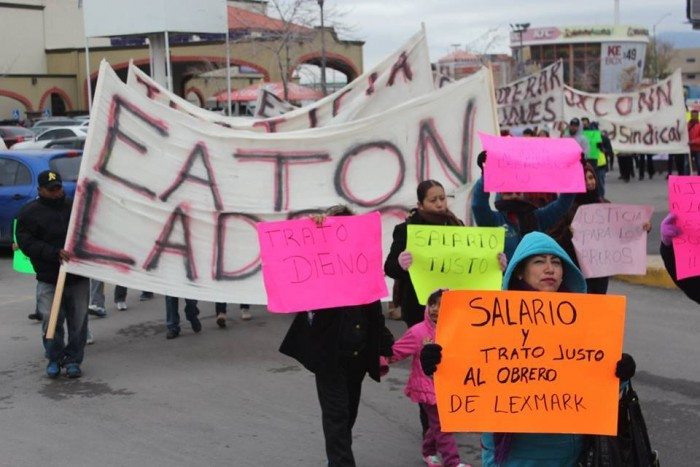Striking workers in Cd. Juárez (Memo Leon)