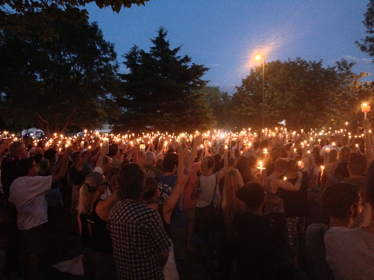 Candlelight vigil for the Orlando nightclub shooting held in Albuquerque, New Mexico (PHOTO by Kaldari)