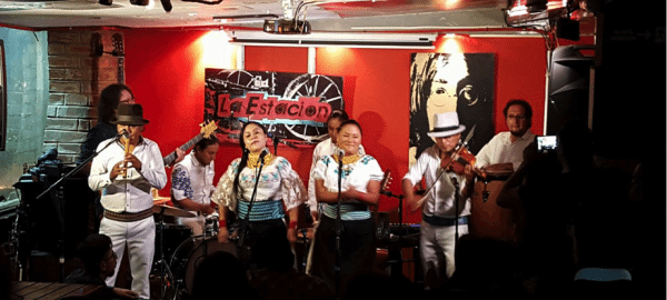 Yarina La Estación