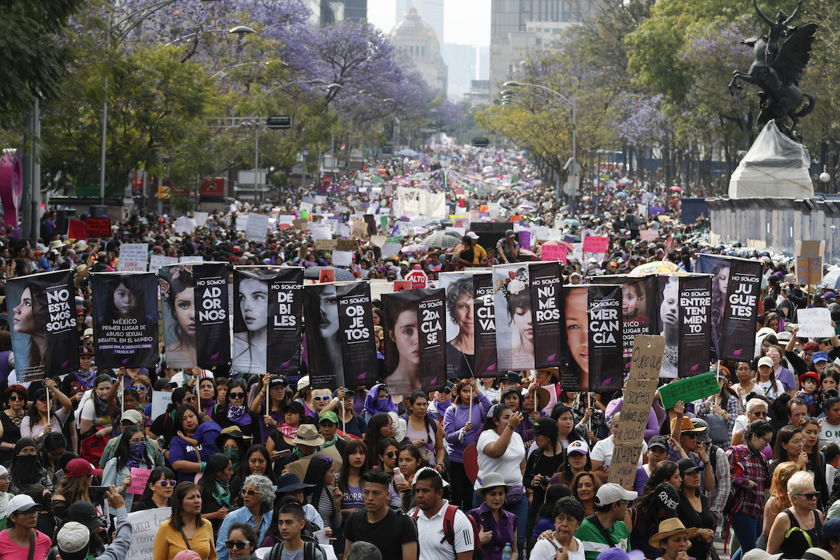 Day Without Women Mexicans to Strike Over Gender Violence photo