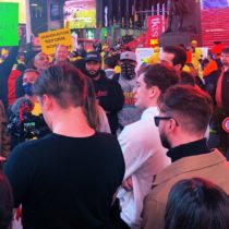 Unionists Defend Immigrant Protesters From Alt-Right Instigators in Times Square