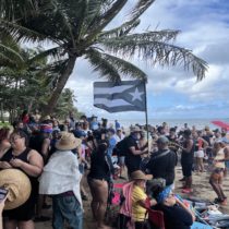 Hundreds of Puerto Ricans Take Over ‘Private Beach’ in Dorado to Protest Access