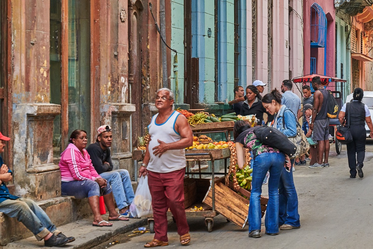Население страны кубы. Куба Гавана люди. Куба и кубинцы. Куба население. Кубинцы народ.
