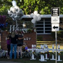 Police Face Questions Over Delays in Storming Texas School